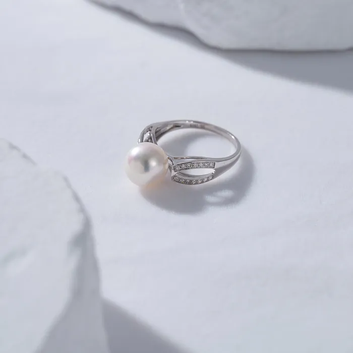 18K Solid Gold Diamond Freshwater Pearl Ring KR00046 Pearly Lustre Rings