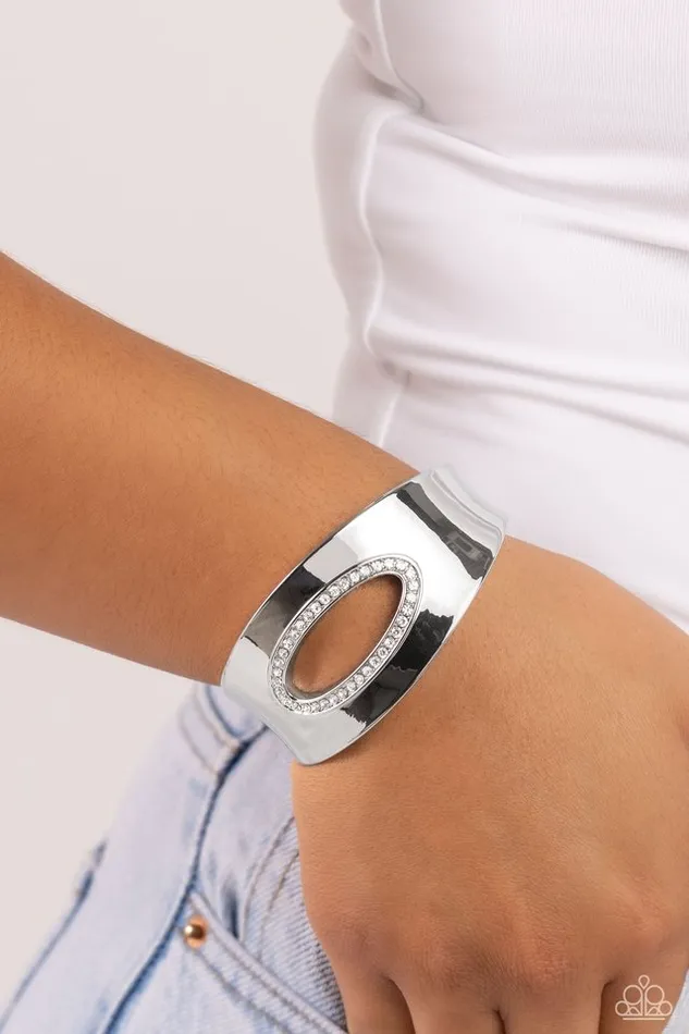 Paparazzi Bracelet Raised in Radiance White Paparazzi Jewelry Bracelets