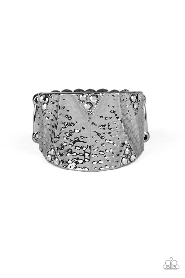 Rings Paparazzi Ring Industrial Indentation Black Paparazzi Jewelry Rings Paparazzi Ring Industrial Indentation Black Paparazzi Jewelry