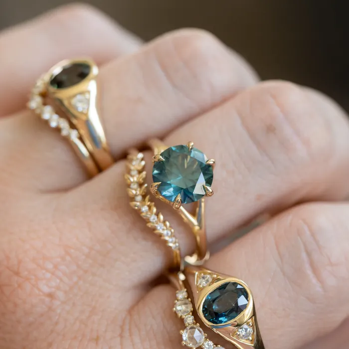 Anueva Jewelry Rings 151ct Oval Blue Untreated Montana Sapphire Signet Style Ring with Diamonds in 14k Yellow Gold