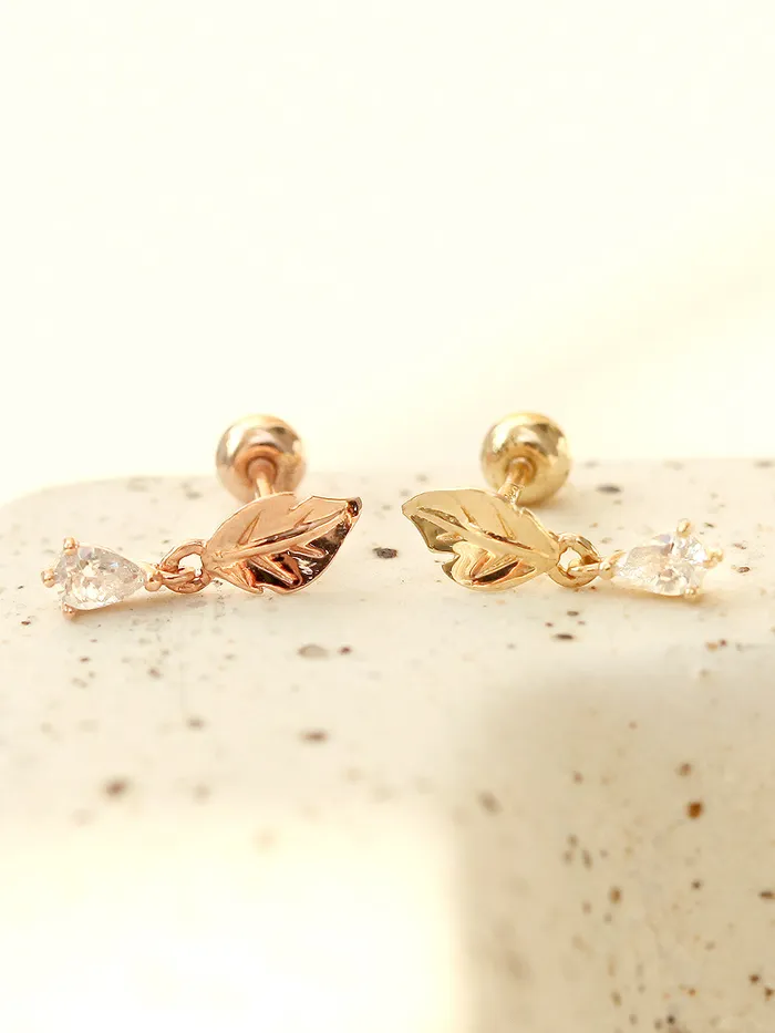 MinimalBijoux Earrings 14K gold Teardrop Leaf cartilage earring 20g
